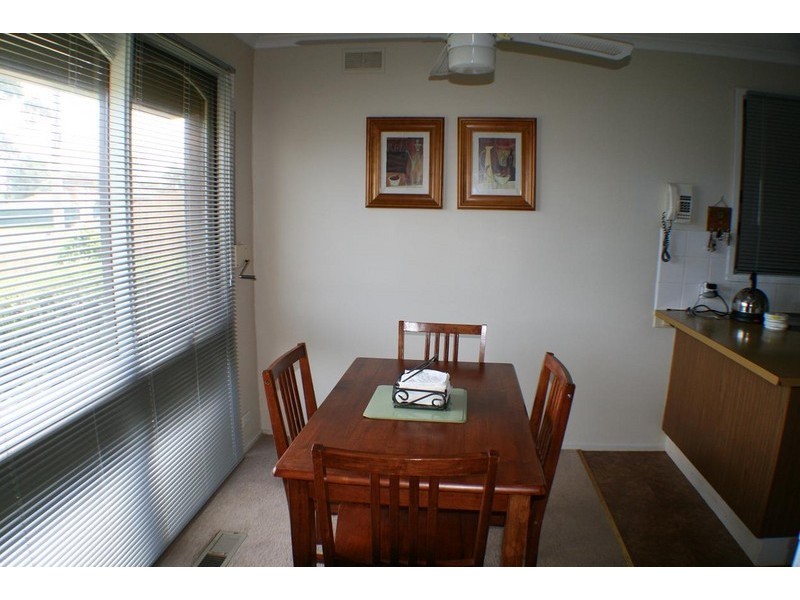 38 Andrew Street, Melton South VIC 3338