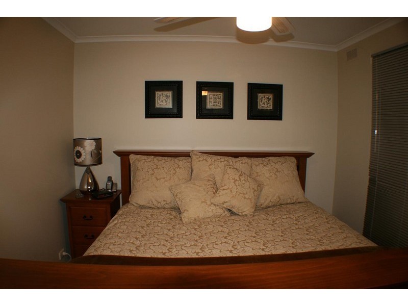 38 Andrew Street, Melton South VIC 3338