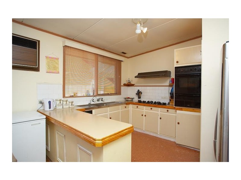 Melton South VIC 3338