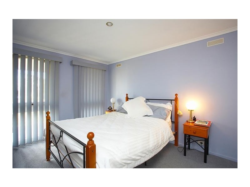 14 Mathews Street, Melton South VIC 3338