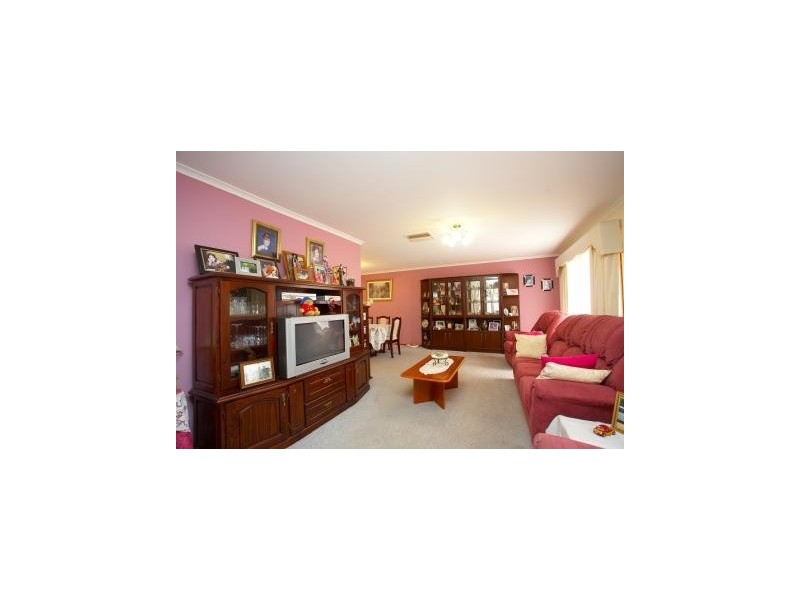 14 Pamela Court, Melton West VIC 3337