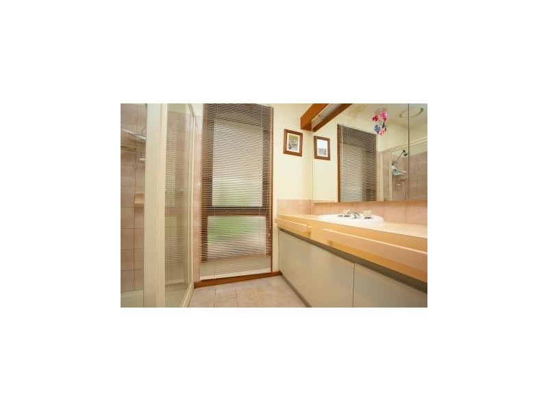 14 Pamela Court, Melton West VIC 3337