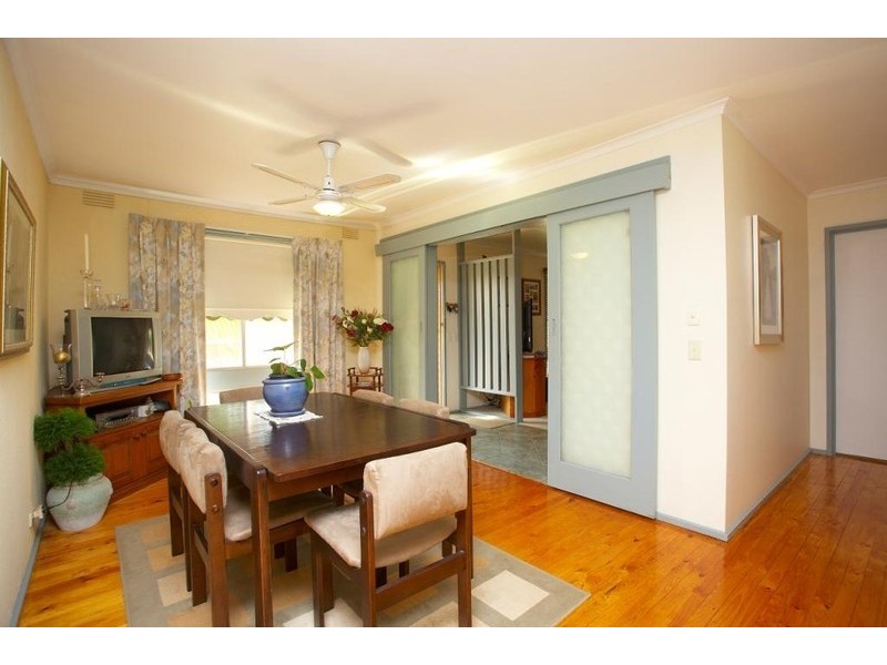 35 Rathdowne Circuit, Melton VIC 3337