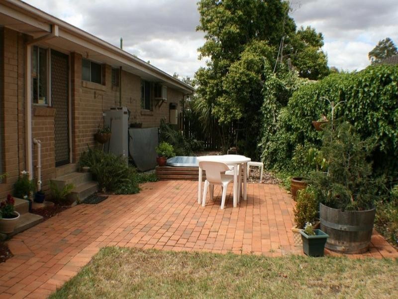 35 Rathdowne Circuit, Melton VIC 3337