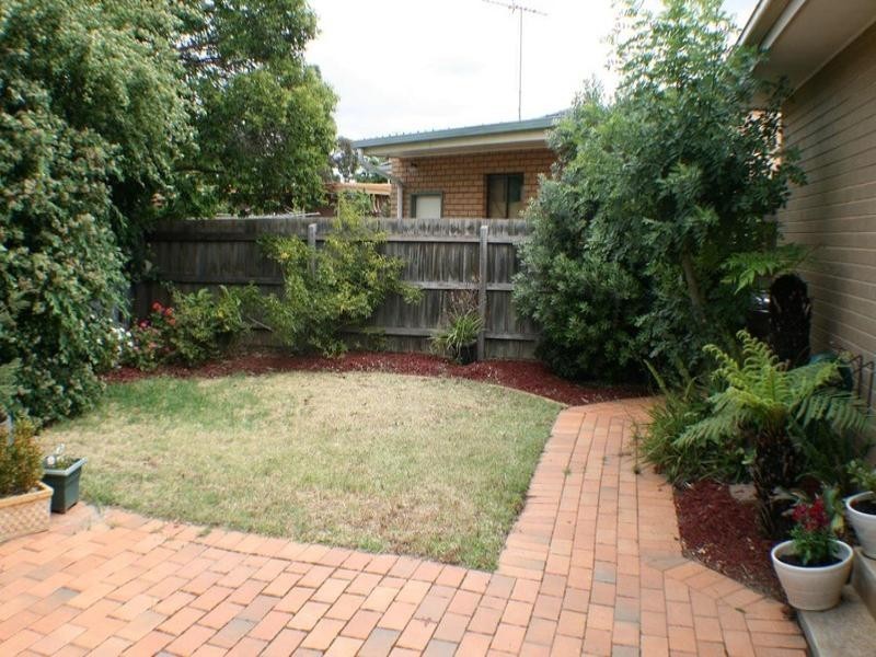 35 Rathdowne Circuit, Melton VIC 3337