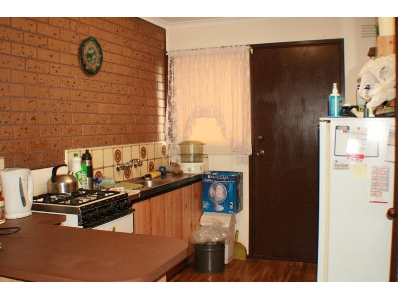 1/225 Station Road, Melton VIC 3337