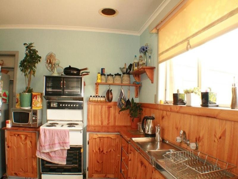 72 Scott Street, Melton VIC 3337
