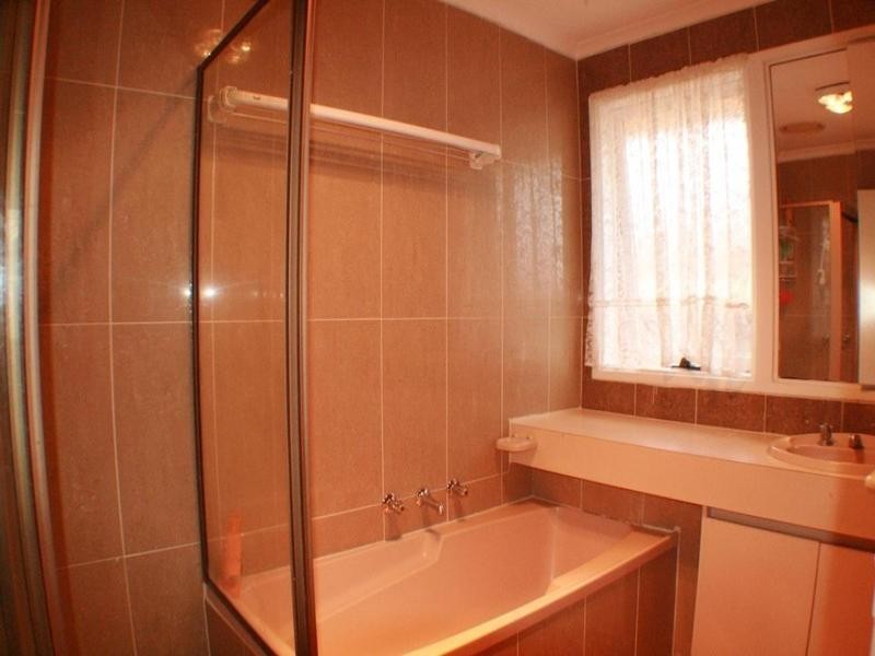 592 High Street, Melton VIC 3337