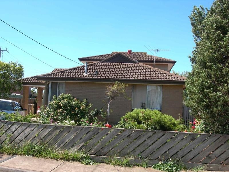 38 Curlew Close, Melton VIC 3337