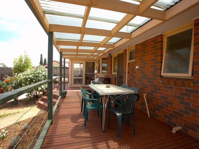 21 Wilson Road, Melton South VIC 3338