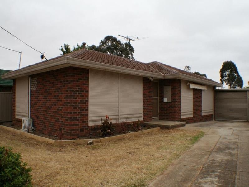 21 Clowes Street, Melton South VIC 3338