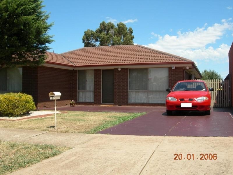 8 Numering Court, Melton VIC 3337