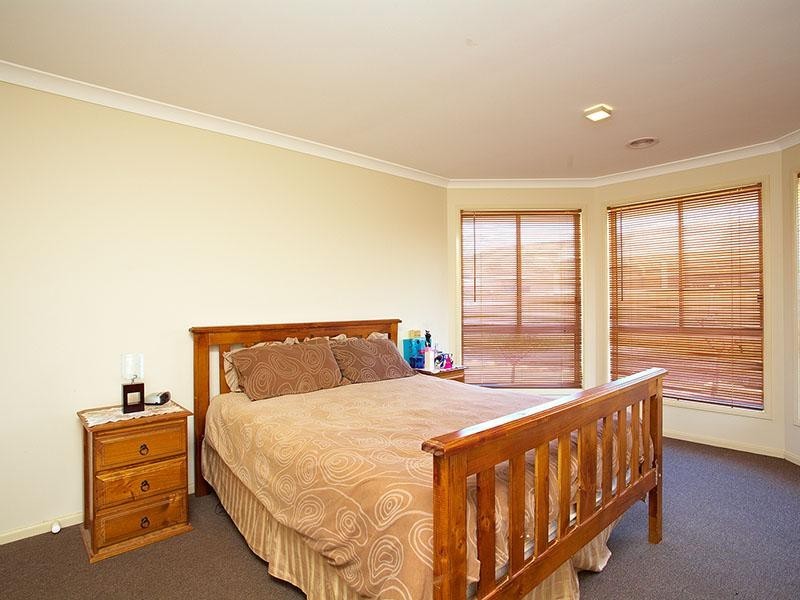 7 Dianella Court, Brookfield VIC 3338