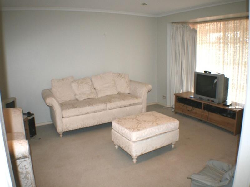 36 Cambrian Way, Melton West VIC 3337