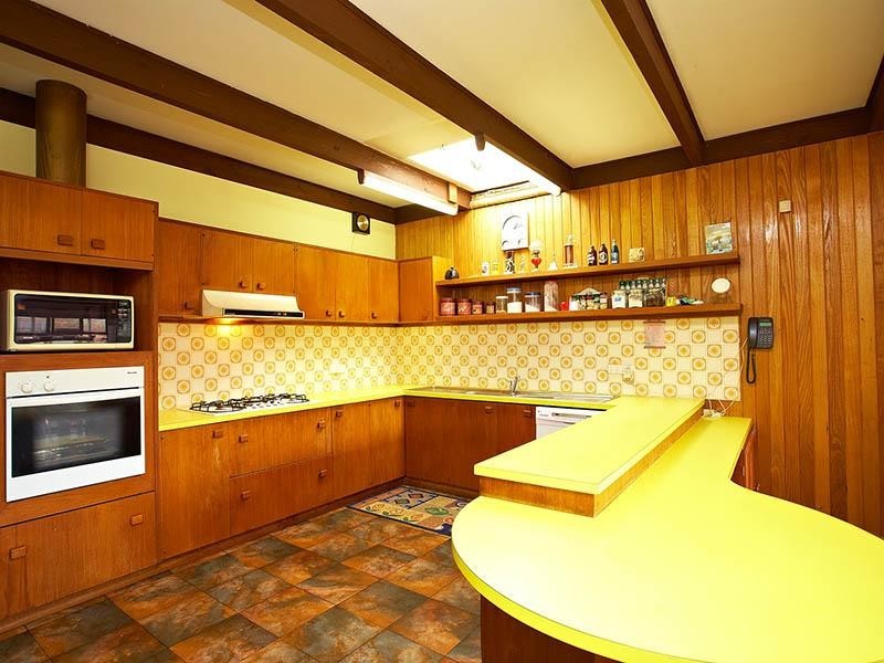 32 Mitchell Road, Melton South VIC 3338