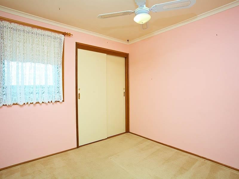 9 Walton Street, Melton South VIC 3338