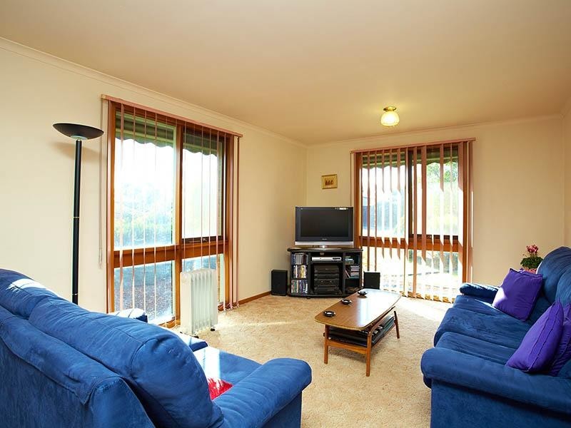 16 Nimmo Crescent, Kurunjang VIC 3337