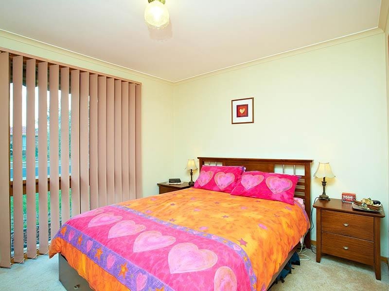 16 Nimmo Crescent, Kurunjang VIC 3337