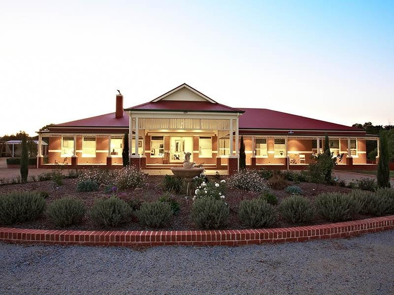 30 Somerville Lane, Riddells Creek VIC 3431