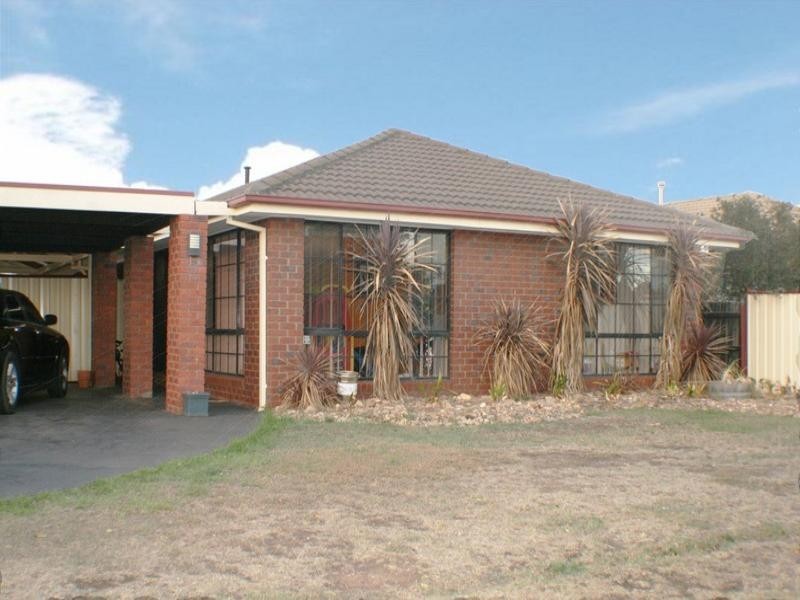 3 Silber Court, Melton West VIC 3337