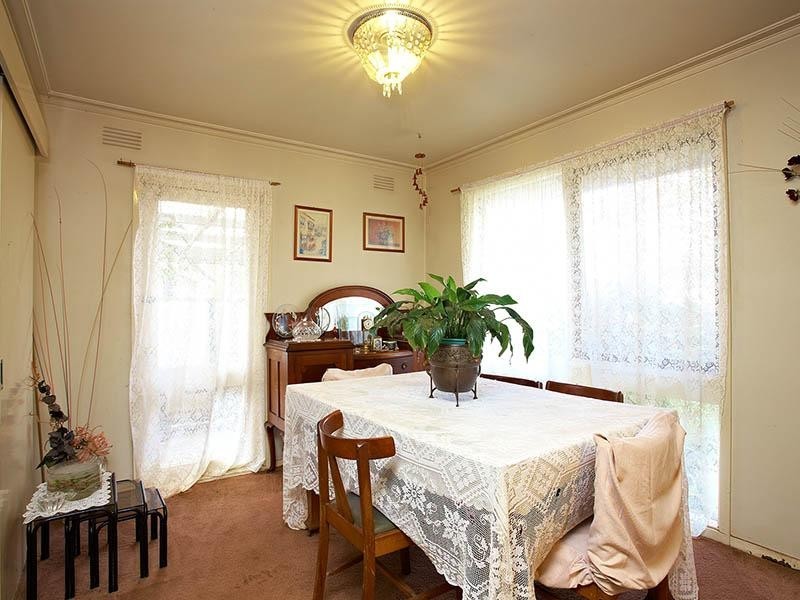 9 Hudson Place, Melton VIC 3337