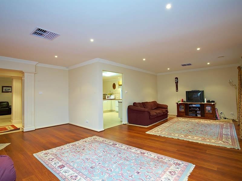 9 Stableford Chase, Melton VIC 3337