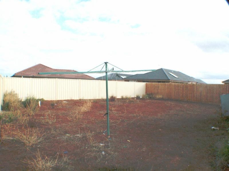 6 Wodalla Street, Kurunjang VIC 3337