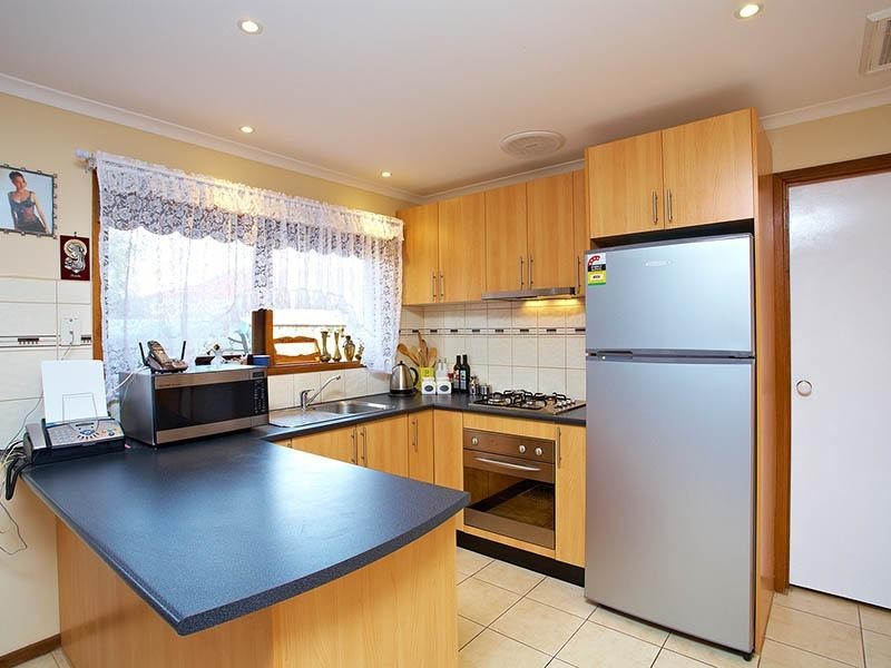 36 Hilton Way, Melton West VIC 3337