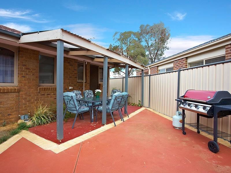 36 Hilton Way, Melton West VIC 3337