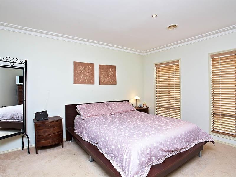 25 Hillsmeade Drive, Melton West VIC 3337