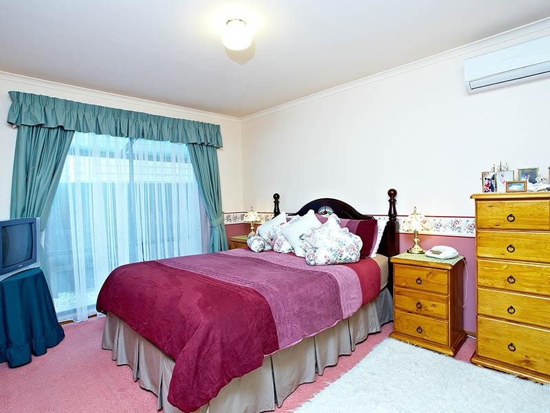 12 Paul Crt., Melton West VIC 3337