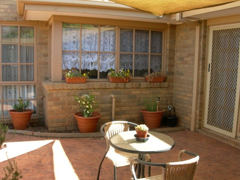 7 Cahill Drive, Brookfield VIC 3338