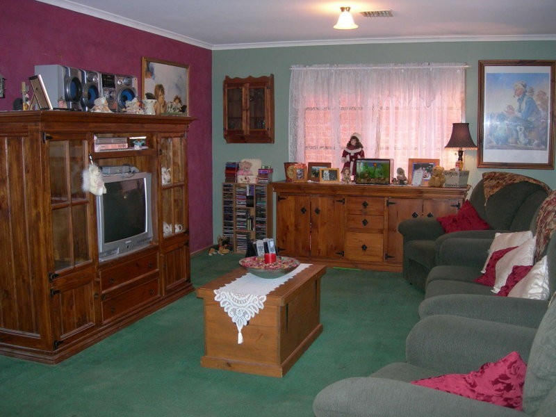 7 Cahill Drive, Brookfield VIC 3338