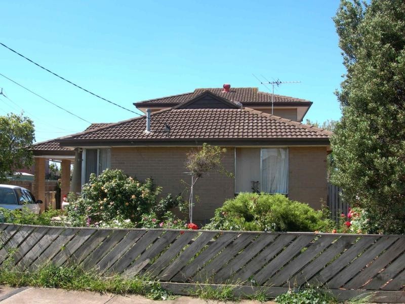 38 Curlew Close, Melton VIC 3337