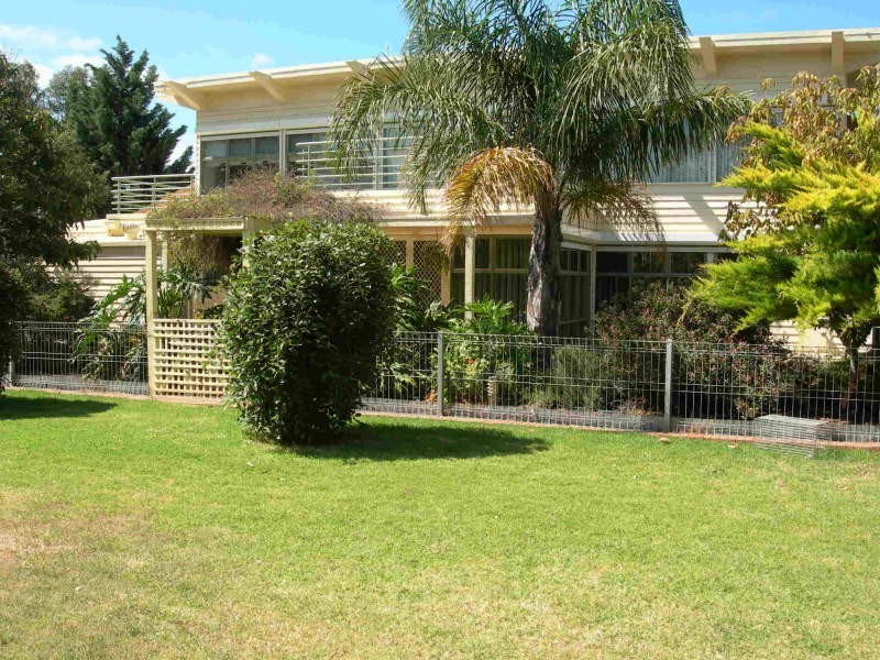 10 Kororoit Court, Toolern Downs, Melton VIC 3337