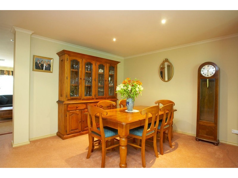 2 Gleneagles Drive, Melton VIC 3337