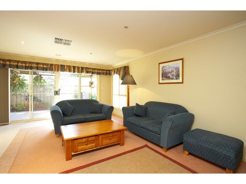 2 Gleneagles Drive, Melton VIC 3337