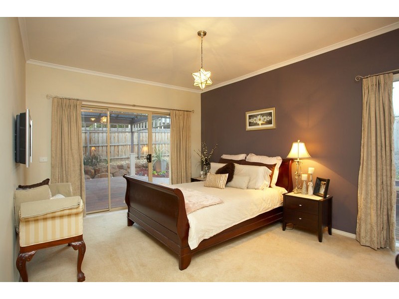 8 Viviannes Way, Darlingsford, Melton VIC 3337