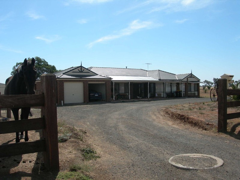 41 Killarney Drive, Melton VIC 3337