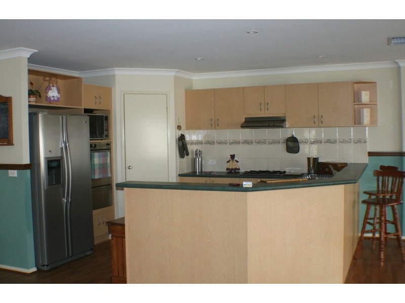 41 Killarney Drive, Melton VIC 3337