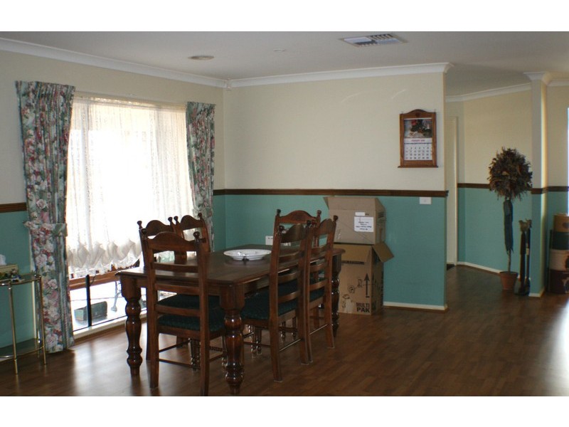 41 Killarney Drive, Melton VIC 3337