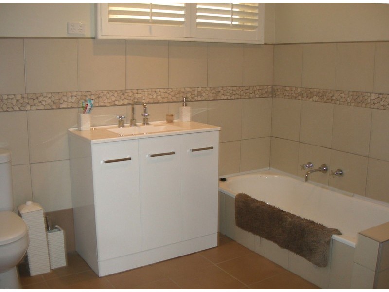 32 Gretel Grove, Melton VIC 3337