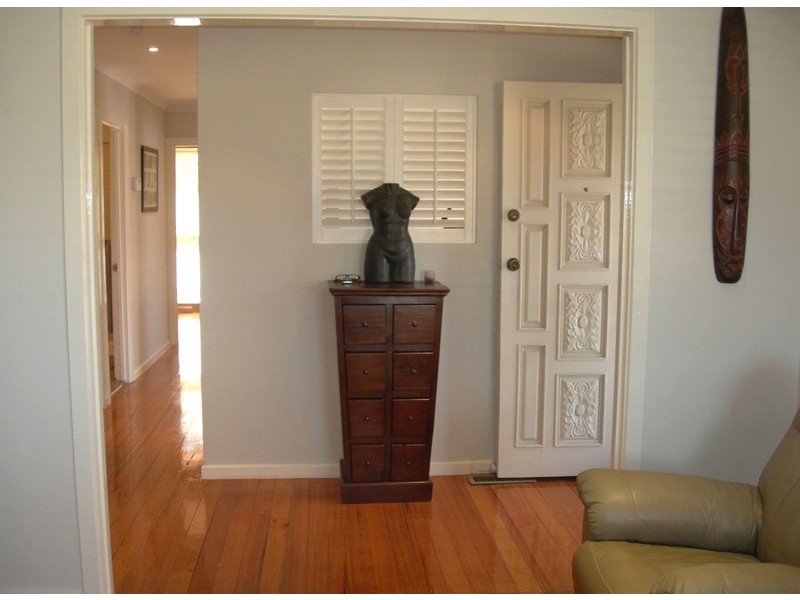 32 Gretel Grove, Melton VIC 3337