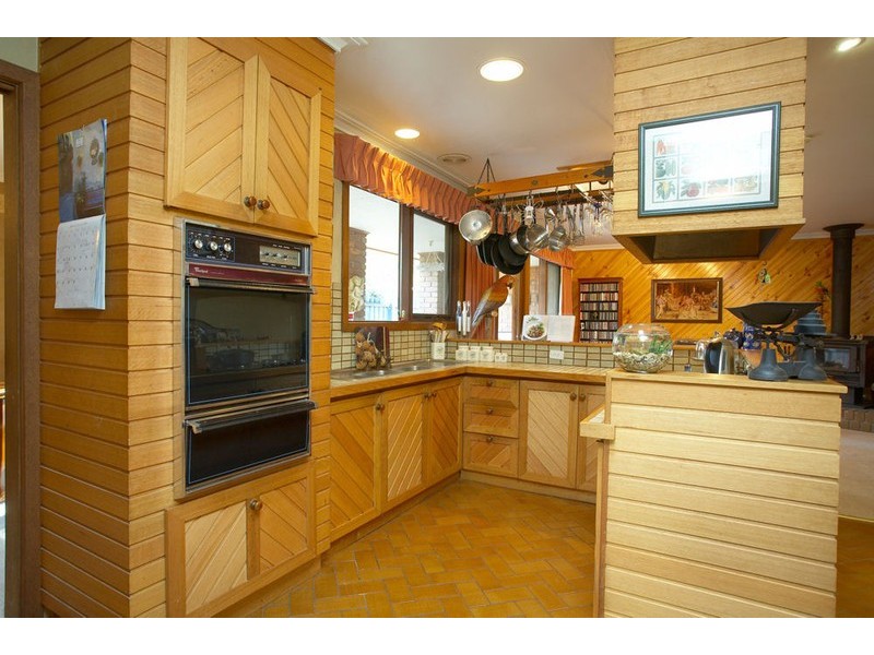 42 Monash Street, Melton South VIC 3338