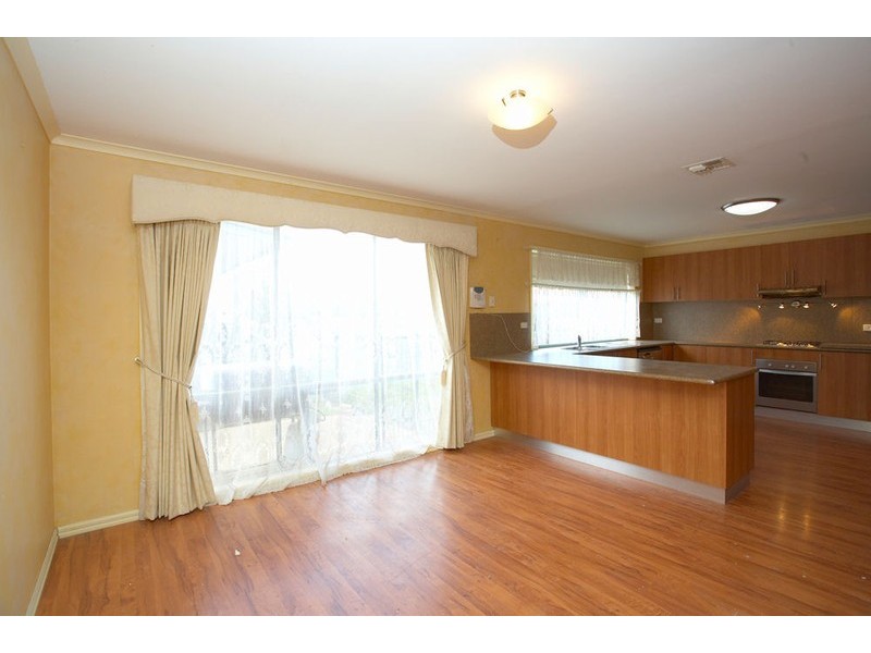 12 Todman Court, Melton VIC 3337