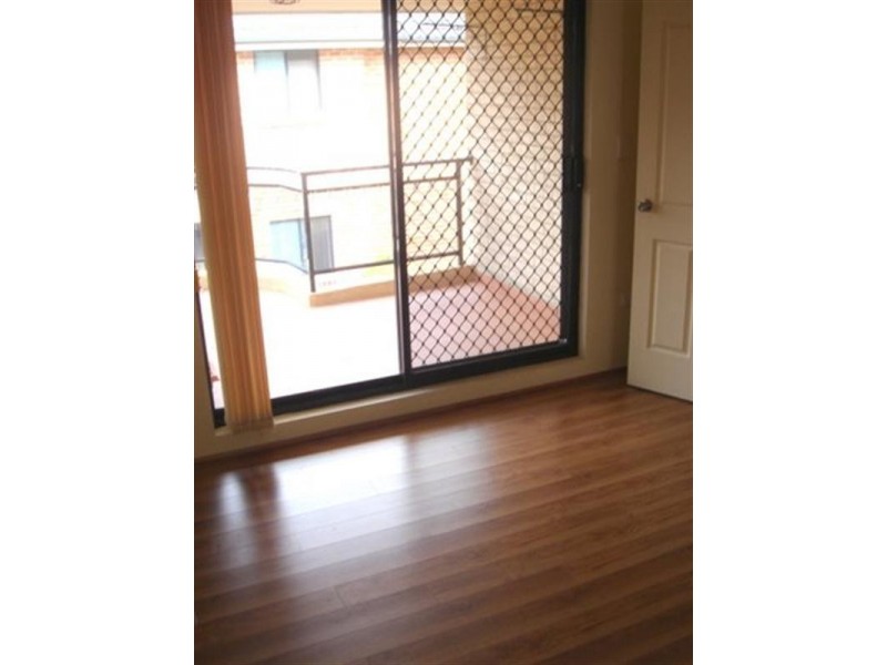 12/74 Lane Street, Wentworthville NSW 2145