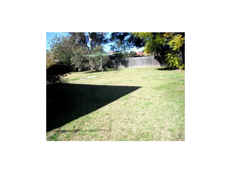 2 Glen Place, Pendle Hill NSW 2145