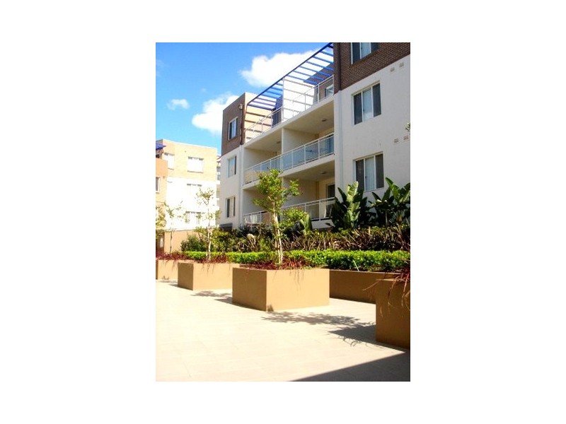 Unit44/2-12 Civic Avenue, Pendle Hill NSW 2145