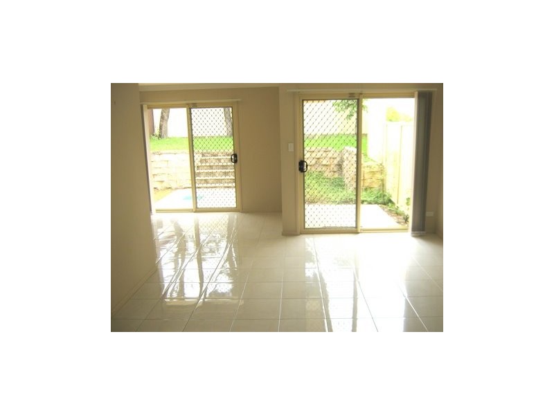 19a Runyon Avenue, Greystanes NSW 2145