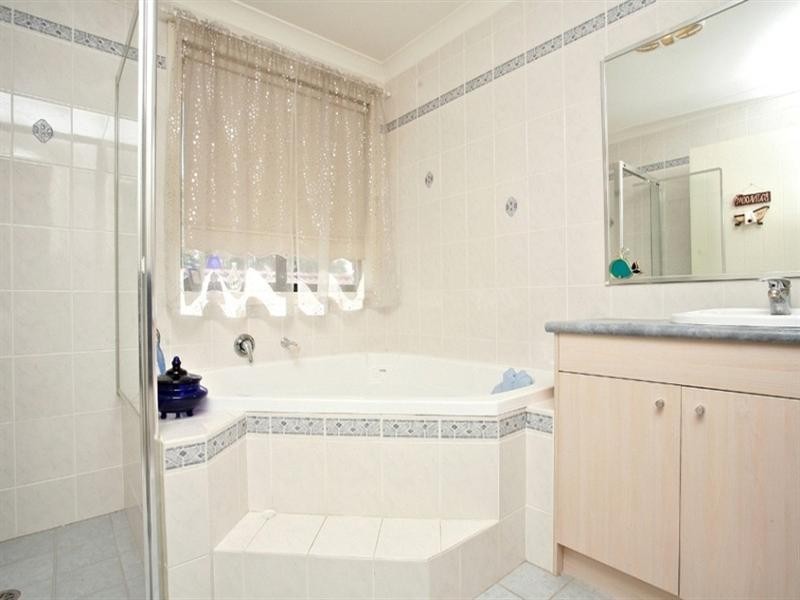 4 CAMILLO Street, Pendle Hill NSW 2145